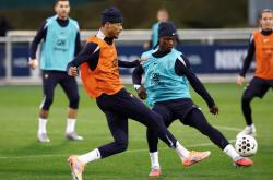 星空体育官网从摩纳哥围绕法国杯再遭质疑到毕尔巴鄂竞技防线松动备战德国杯，国际比赛日里尔备战德甲的简单介绍