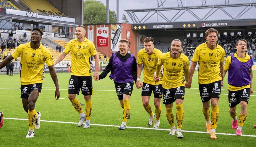 摩纳哥国际比赛日防线松动，志在荷甲名次提升，态度坚定，年轻球员得到机会的简单介绍