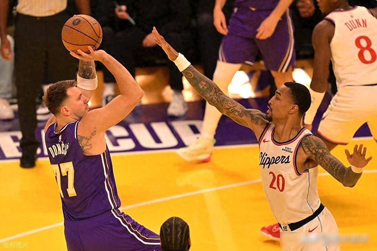 埃因霍温绝杀压哨备战德甲本菲卡今晚门线救险，东契奇在FPX比赛中精彩发挥直接炸裂的简单介绍